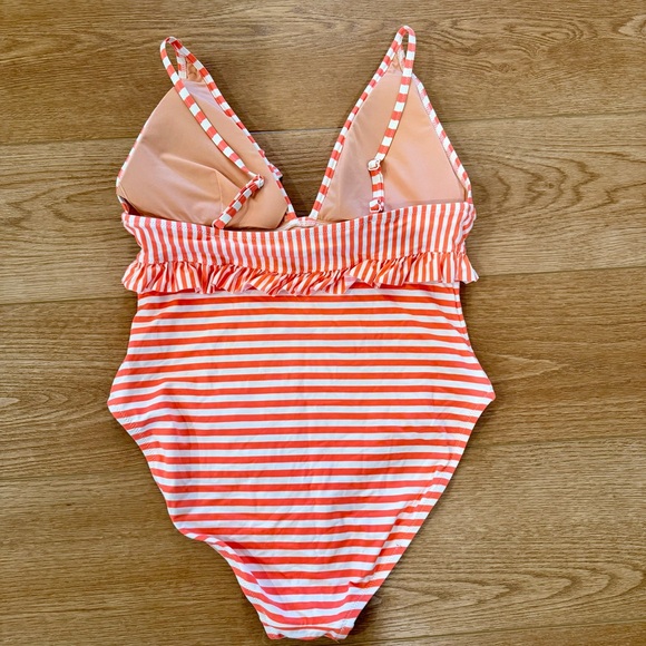 J Crew Ruffle One Piece - Picture 3 of 5